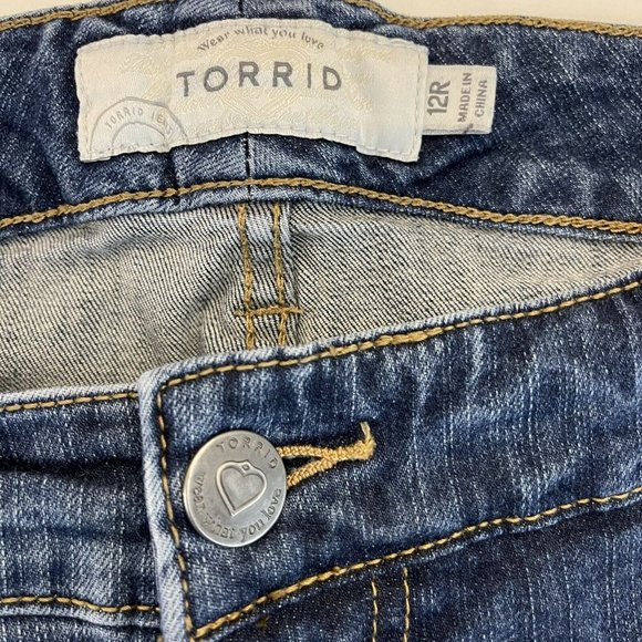 Torrid Relaxed Boot Jeans Size 12 - Picture 6 of 8